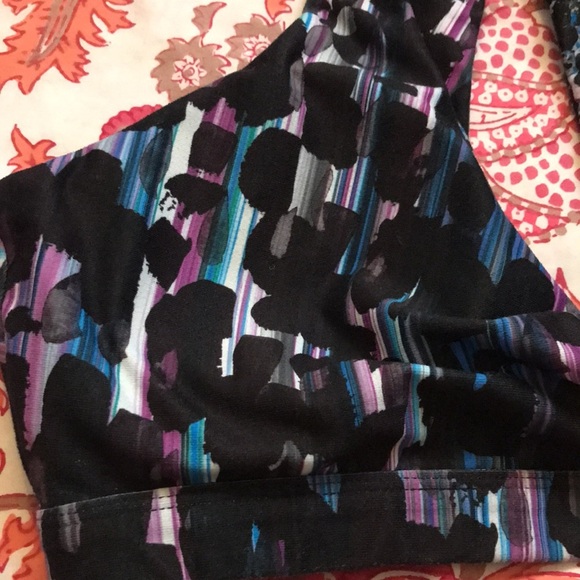 Fabletics Sports criss cross bra sz S - Picture 3 of 6